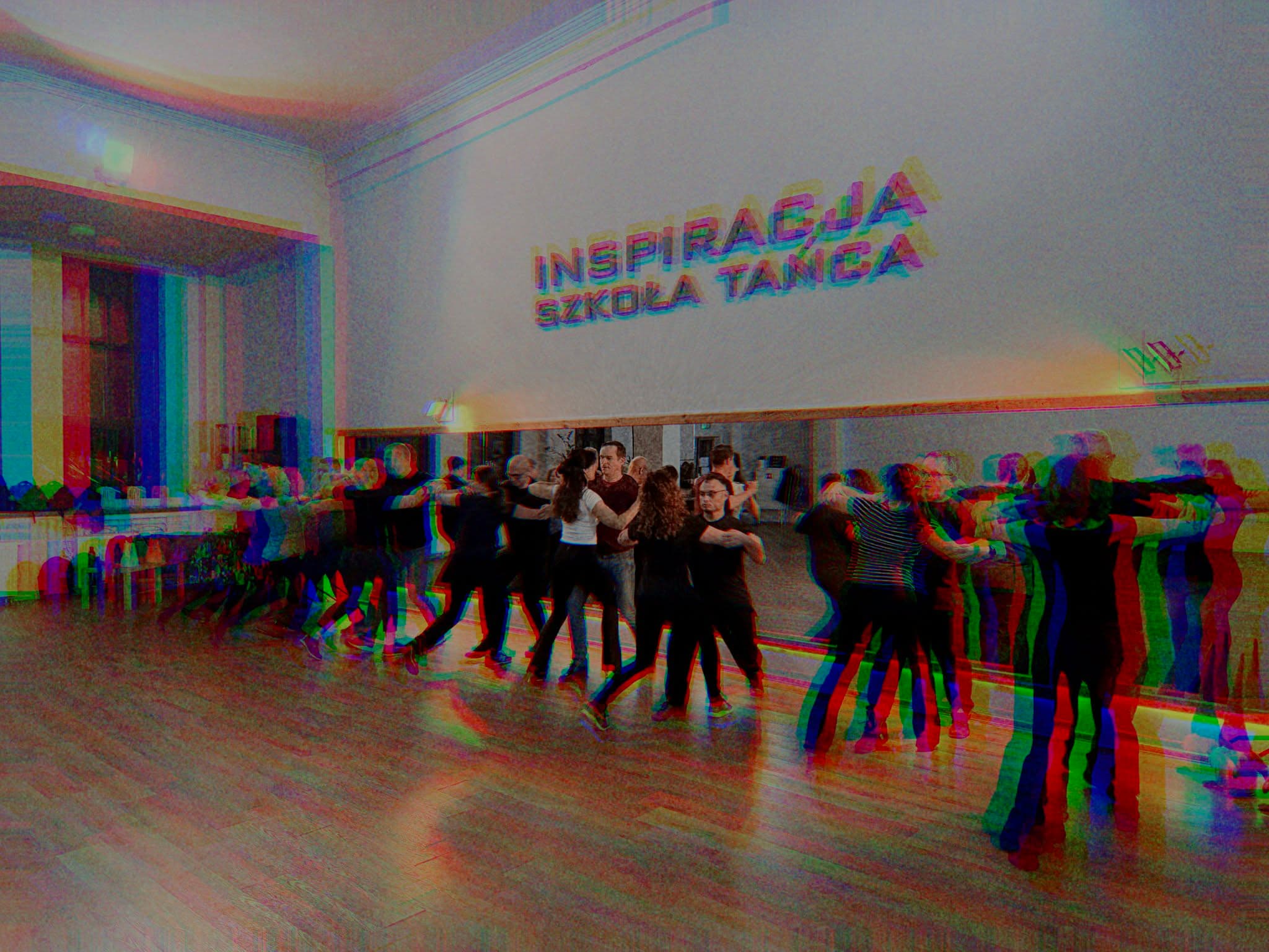 tancerze podczas kursy dla par